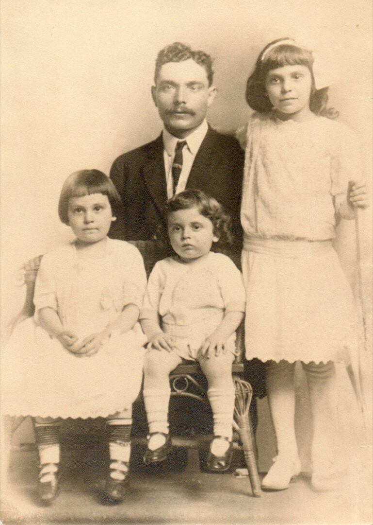 Harry Margolin with Bessie, Jacob, and Dora, c. 1913