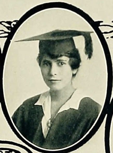 Gisela Weiss, Newcomb College 1916