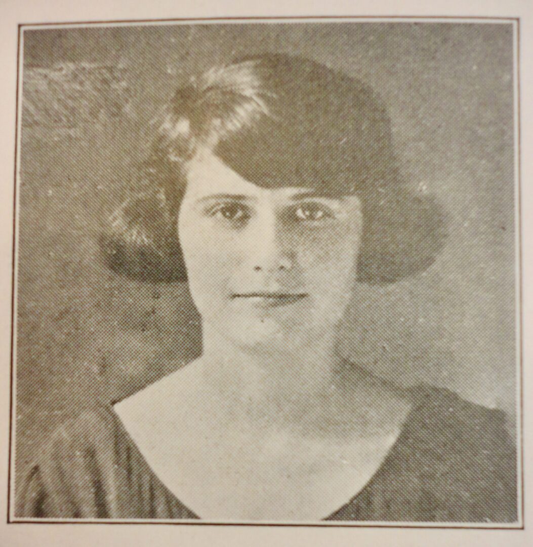 Goldie Schonbach, 1923