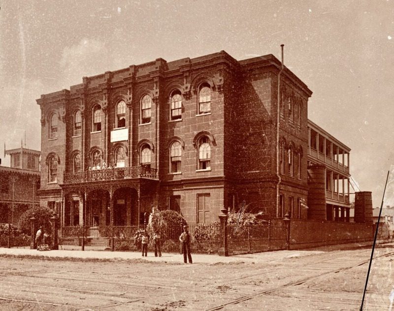 Old photo of the Home for Jewish Widows and Orphans