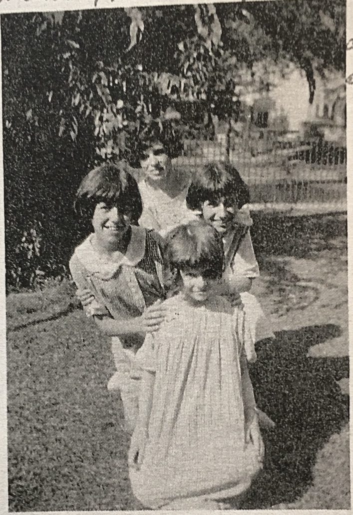 Crystal Sisters, 1925