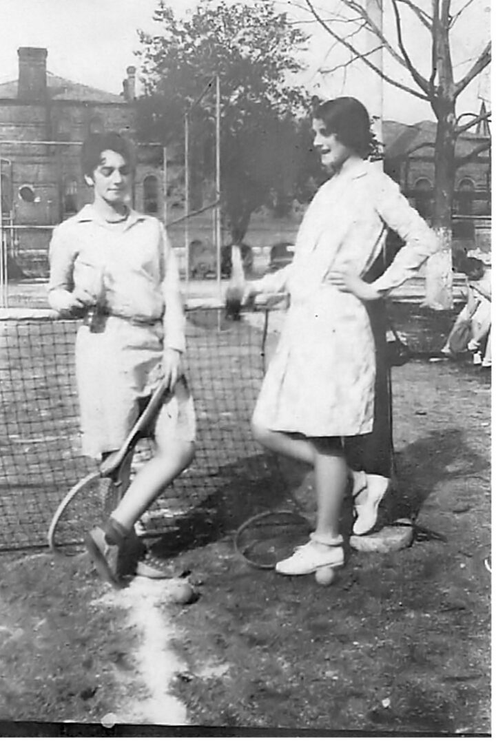 Dorothy Rosenbaum, left, and Rachel Tannenbaum, at the Home