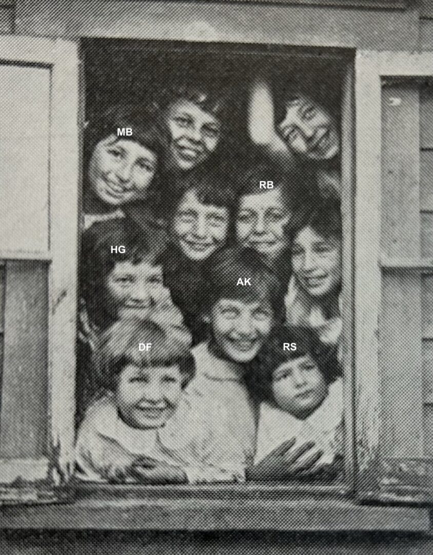 Roy Beerman, Mollie Beerman, and other Home kids, GCM Dec 1929